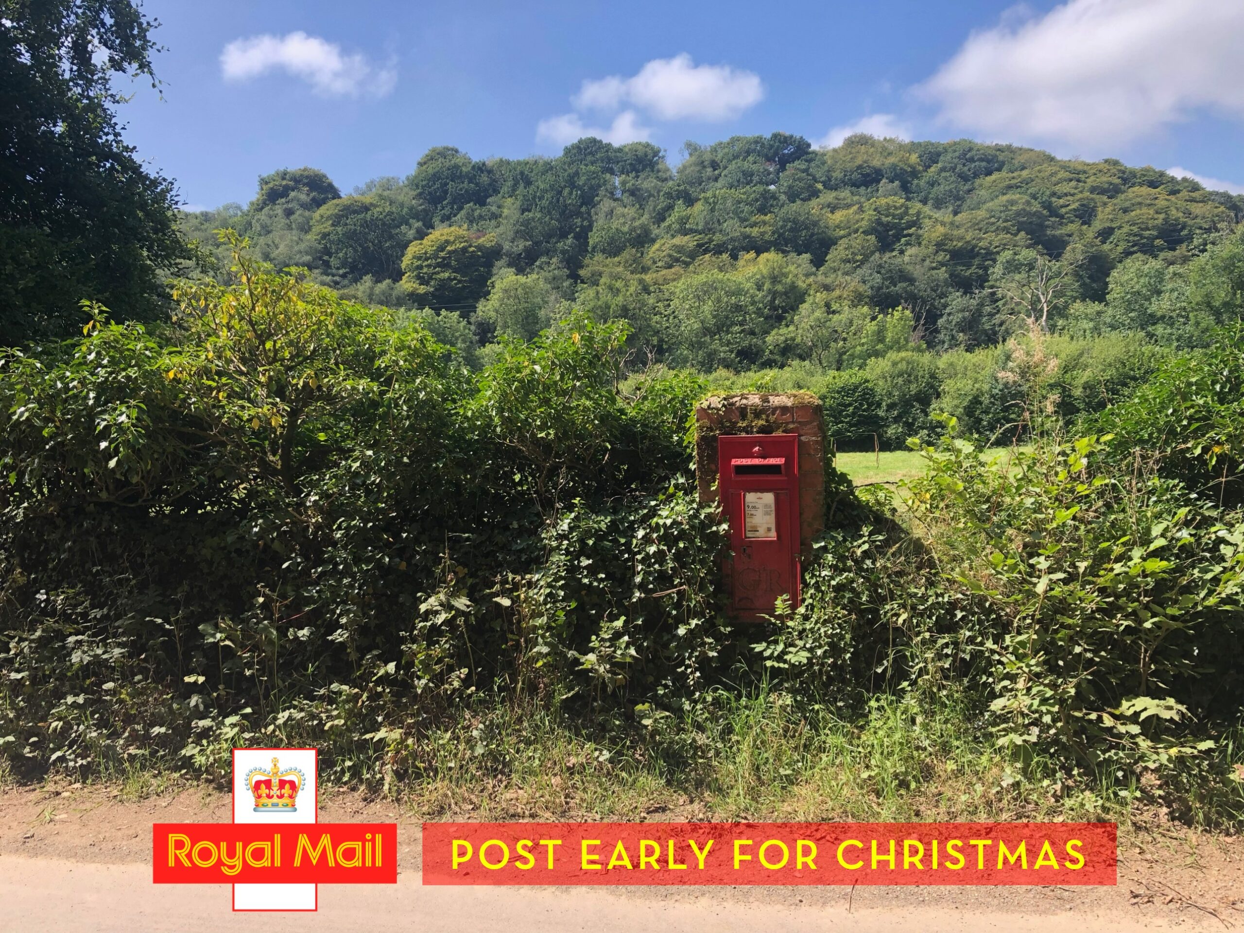 Royal Mail Postbox in Hedge